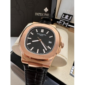 Patek Philippe Nautilus Couro