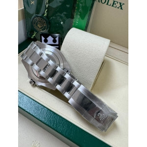 Rolex Submariner / Green